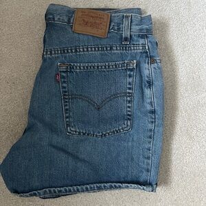 VINTAGE Levi’s shorts - size 12